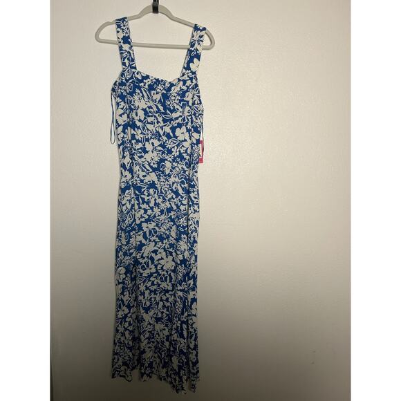 VINCE CAMUTO Maxi Blue and White Floral Maxi Fit and Flare Dress Size Medium - Picture 1 of 6